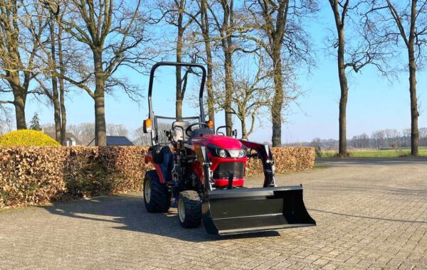 Yanmar SA 222 HST met minloader voorlader - Afbeelding 9