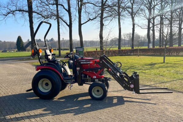 Yanmar SA 426 met Maxiloader - Afbeelding 8